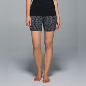 Lululemon Groove Short
